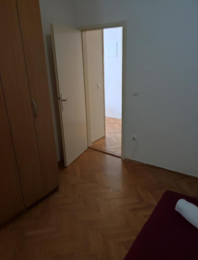 Apartmani Ketryn Crikvenica Esterno foto