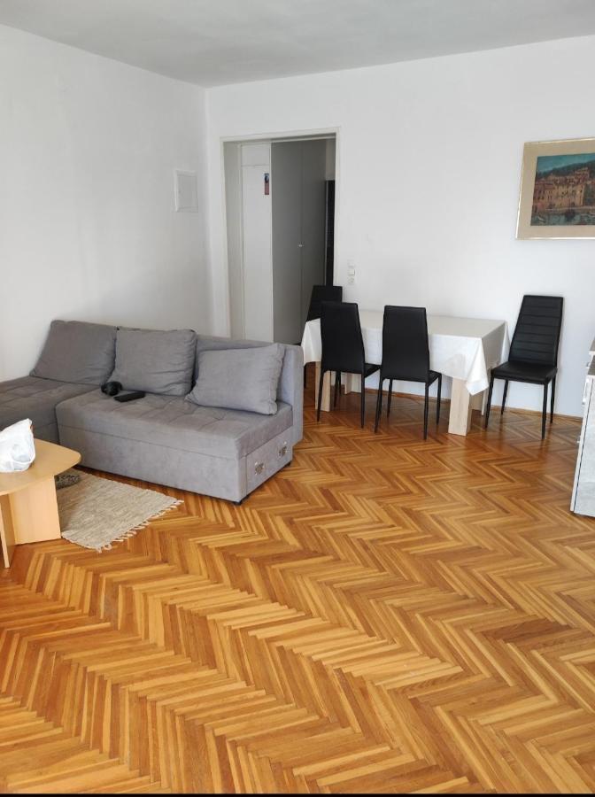 Apartmani Ketryn Crikvenica Esterno foto
