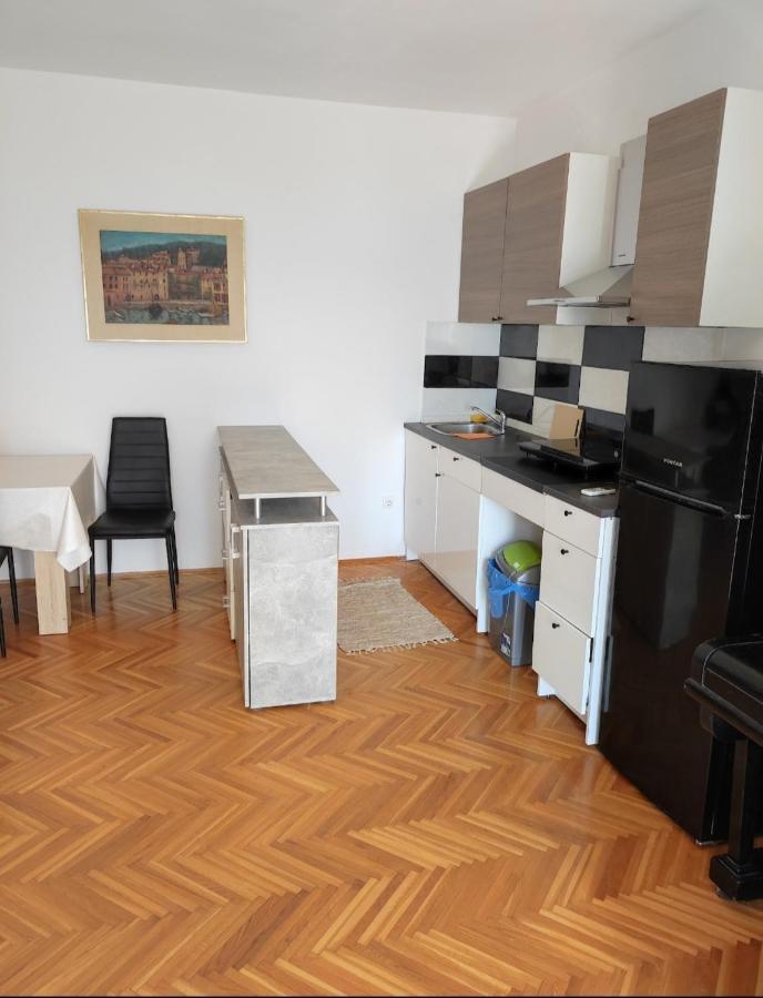 Apartmani Ketryn Crikvenica Esterno foto